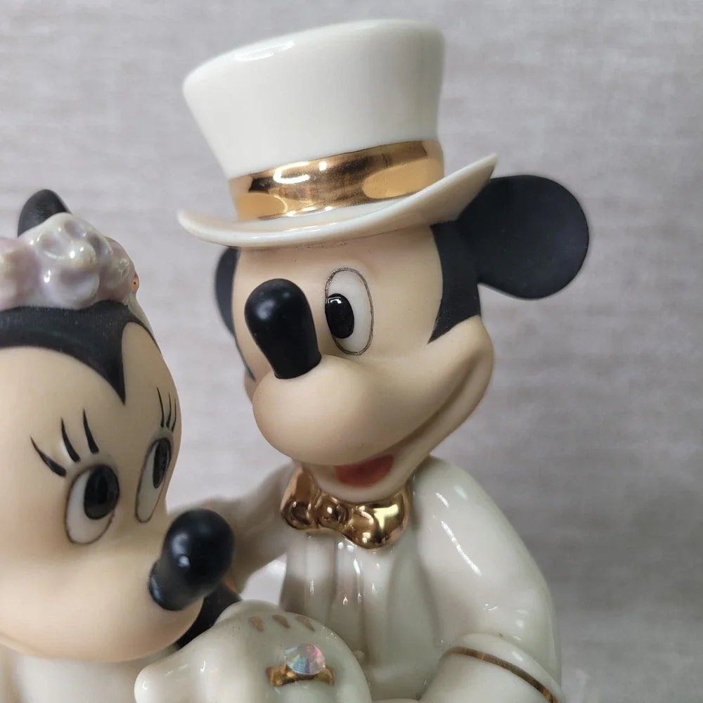 Lenox Disney Minnie's Dream Wedding Mickey Minnie Mouse Figurine Gold Accents